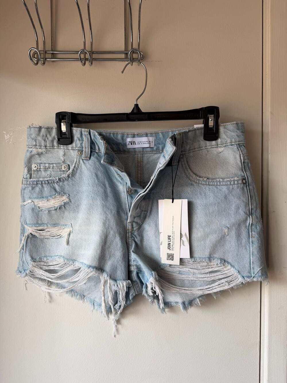 Zara Denim Shorts Size 6 Distressed Light Blue Cutoff